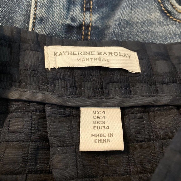 Katherine Barclay Skirt Womens Sz 4‎ Navy Blue Mini Pleated Gold Zipper Textured - Picture 5 of 8